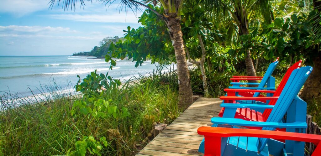 beach and sitting area at Blue osa